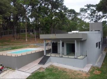 Casa · 240m² · 4 Quartos · 5 Vagas · Casa de 4 quartos sendo 3 Suites no Condominio Ipê Amarelo