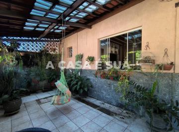 Casa · 210m² · 6 Quartos · 2 Vagas · Casa à venda, 6 quartos, 1 suíte, 2 vagas, Chácara - Betim/MG