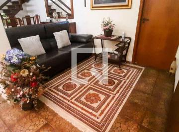 Casa · 250m² · 2 Quartos · 4 Vagas · Casa à Venda - Centro, 2 Quartos, 250 m2