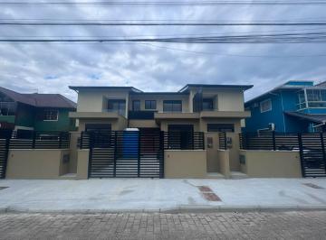 Casa · 130m² · 3 Quartos · 2 Vagas · Casa em Campeche, Florianópolis/SC de 130m² 3 quartos à venda por R$ 1.365.000,00