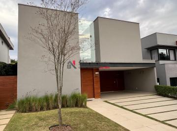 Casa · 380m² · 4 Quartos · 4 Vagas · Casa mobiliada e à venda no condomínio Villa Solaia