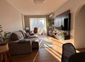 Apartamento de 2 quartos, Florianópolis · Apartamento 2 quartos semi mobiliado vaga garagem livre