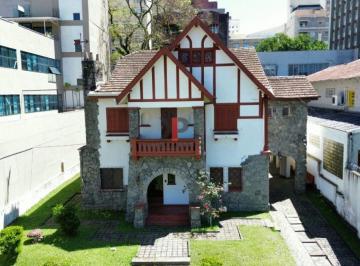 Casa de 4 quartos, Curitiba · TERRENO ZR-4 C/ 810 M²- CONSTRUÇÃO-400 M²-EXCELENTE LOCALIZAÇÃO ENTRE OS BAIRROS ALTO DA XV E CENTRO