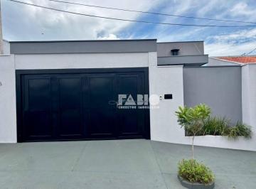 Casa · 137m² · 4 Quartos · 3 Vagas · Casa para venda em Conjunto Habitacional São Deocleciano de 137.00m² com 4 Quartos, 1 Suite e 3 Gara