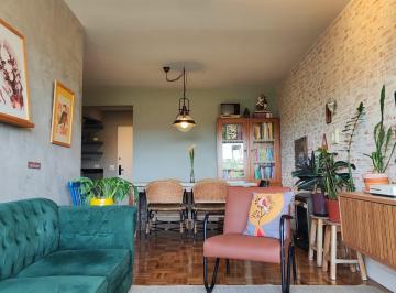 Apartamento de 2 quartos, Curitiba · Apartamento Retrofit no Edifício Copérnico.