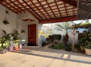 Casa · 200m² · 3 Quartos · 2 Vagas · Casa para venda em Residencial Girassol de 200.00m² com 3 Quartos, 1 Suite e 2 Garagens