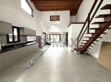 Casa · 330m² · 4 Quartos · 4 Vagas · Casa de Condomínio para alugar em Condomínio Aruã Eco Park de 330.00m² com 4 Quartos e 4 Garagens