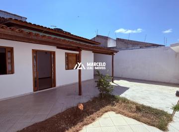 Casa de 3 quartos, Vitória da Conquista · Casa para alugar em Felícia de 140.00m² com 3 Quartos, 1 Suite e 3 Garagens