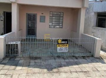 Casa · 78m² · 2 Quartos · 1 Vaga · Casa para alugar em Centro de 78.00m² com 2 Quartos e 1 Garagem