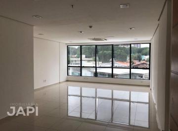 Comercial · 33m² · 1 Vaga · Sala Comercial para alugar em Chácara Urbana de 33.00m² com 1 Garagem