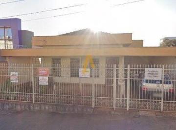 Casa · 380m² · 4 Quartos · 2 Vagas · Casa para alugar em Jardim Paulista de 380.00m² com 4 Quartos e 2 Garagens