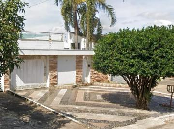 Casa de 5 quartos, Taguatinga · CASA REFORMADA COM 02 ANDARES - TAGUATINGA SUL