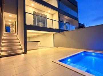 Foto 01 · Luxuosa Casa Triplex com Vista Mar e Montanhas em Perocão, Guarapari-ES  3 Quartos, 1 Suíte, Área Go