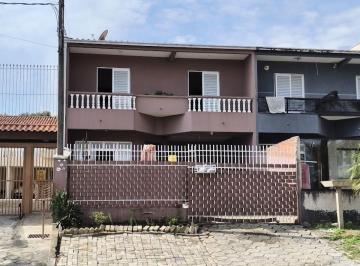Casa de 3 quartos, Curitiba · Sobrado 3 Quartos um quarto com sacada, suíte com sadada, garagem para dois automóveis