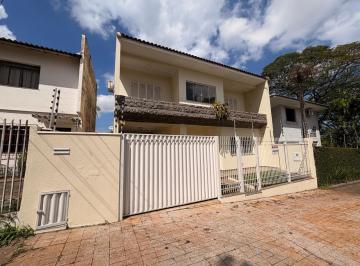 Casa de 4 quartos, Maringá · OPORTUNIDADE NO ZONA 02: R$ 4.900,00!