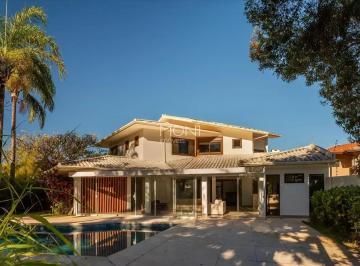 545ce622-67fa-4d0a-aee5-b0bc7d32a4a61790003604427.webp · Casa de alto padrão com piscina, vagas de garagem e 5 quartos com suítes na QL 26, Lago Sul.