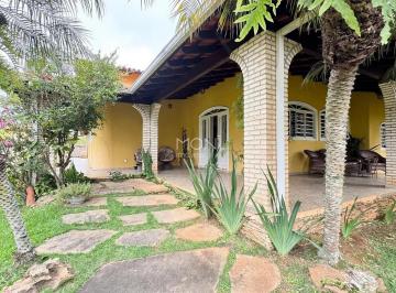 fachada-21790262370884.png · Casa Ampla em Terreno de 2.500m²  Ideal para Moradia ou Investimento