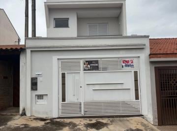 Foto 01 · Imperdível: Casa à venda em Tatuí-SP, Village Engenheiro Campos, 3 quartos, 1 suíte, 3 banheiros, 1 