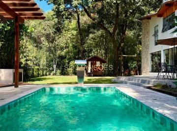 Casa · 450m² · 4 Quartos · 2 Vagas · Casa à Venda no Ville de Montagne, Nova Lima/MG — 450m², 4 Quartos e Piscina.