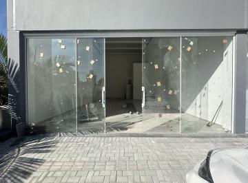 Comercial · 85m² · 1 Quarto · 6 Vagas · Sala Comercial com 85 m2 e pé direito alto no bairro Das Nações, Indaial/SC