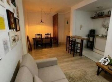Photo 1 · Apartamento de 3 quartos, elevador e 1 vaga no bairro Cristal.