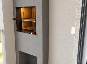 Apartamento · 45m² · 2 Quartos · 1 Vaga · APARTAMENTO EM PINHAIS! 02 QUARTOS, SACADA, CHURRASQUEIRA, VAGA DE GARAGEM