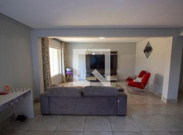 Casa · 300m² · 5 Quartos · 4 Vagas · Casa à Venda - Taguatinga, 5 Quartos, 300 m² - Brasília