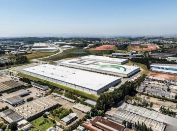 Comercial · 5850m² · 1 Quarto · 8 Vagas · Galpão na Avenida Júlia Gaiolli, 740 - Galpão T-300 - Módulo 6 • 5850 m²