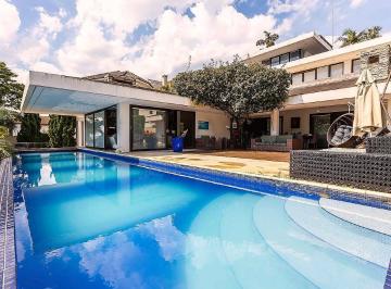 99b70d13-844e-490e-ba13-948b0d1b949b · Casa no condomínio Alphaille 08 para venda com 4 quartos, sendo 4 suítes, 822m²