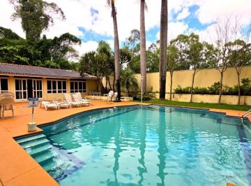 ad049e83-cc65-4e1e-aab6-3185397efbef · Casa no condomínio Villagio Vicino para venda com 3 quartos, sendo 1 suíte, 228m²