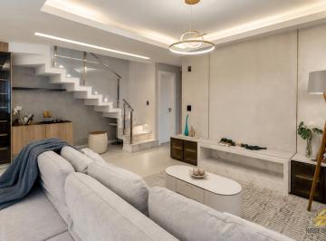 Casa · 168m² · 3 Quartos · 2 Vagas · Casa de Condomínio para alugar em Santa Felicidade de 168.00m² com 3 Quartos, 1 Suite e 2 Garagens