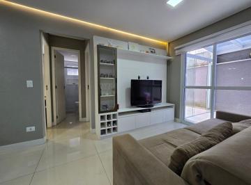 Apartamento de 2 quartos, Curitiba · Apartamento garden com 2 quartos semimobiliado, muito espaço e sol