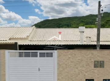 Casa · 60m² · 2 Quartos · 1 Vaga · Casa Geminada em Bela Vista, Palhoça/SC