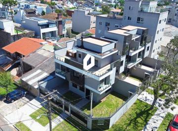 Casa · 159m² · 3 Quartos · 3 Vagas · Sobrado de Esquina I 3 Suítes I Terraço com Jacuzzi no Água Verde.