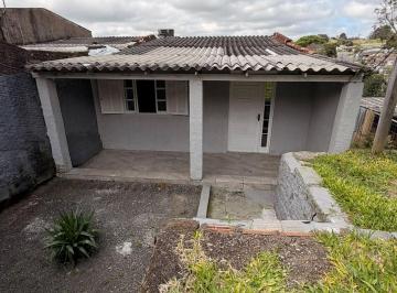 Casa · 50m² · 1 Quarto · 1 Vaga · Casa Pronta para Morar com Pátio na Estalagem