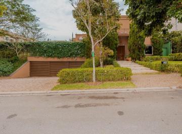 Casa · 699m² · 4 Quartos · 6 Vagas · Imoveis - nas Colinas da Anhangüera