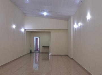 2da4efa443bdafc506bff44120cba1a930488439 · Casa comercial na Rua Luís Góis, situada em terreno de 200 m² e com ótima distribuição