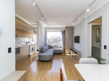 Sala · Maravilhoso apartamento no Água Verde reformado