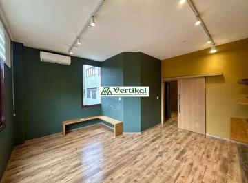 983086391d1bb5af70392cf2b74e5d61b5bd0cdd · Sala comercial na Granja Viana