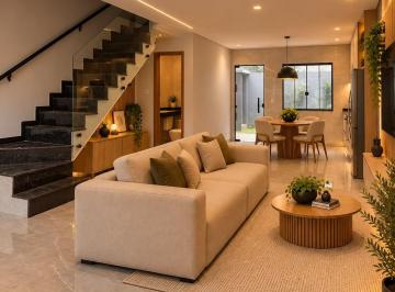 Casa de 3 quartos, Curitiba · Casa/sobrado de 121 m² com 3 quartos à venda no Pinheirinho