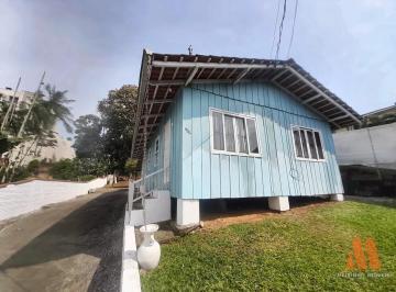 Casa mista 3 dormitórios no Floresta - garagem e boa localização - Joinville/SC em Floresta, Joinville - foto 1 · Casa para alugar no Floresta, Joinville | Meirinho