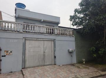 Casa de 2 quartos, Curitiba · Sobrado Comercial e Residencial No Sitio Cercado