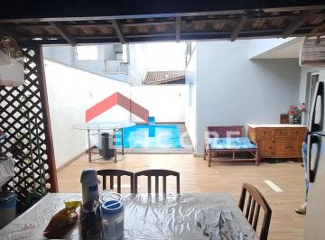 Casa · 183m² · 4 Quartos · 2 Vagas · Sobrado em Rua Santa Inês - Itacolomi - Balneário Piçarras/SC