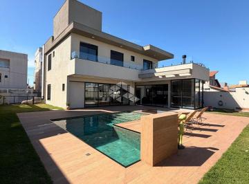 Casa · 254m² · 5 Quartos · 2 Vagas · Casa Alto Padrão 5 dormitórios em Condomínio Fechado nas Gaivotas