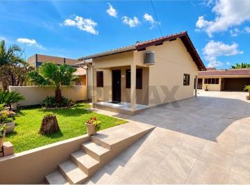 Casa · 125m² · 2 Quartos · 2 Vagas · Conforto, espaço, lazer e possibilidades para você e sua família!