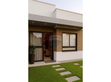 Casa · 60m² · 2 Quartos · 1 Vaga · Seu Refúgio Moderno na Praia de Itaipava, ES!