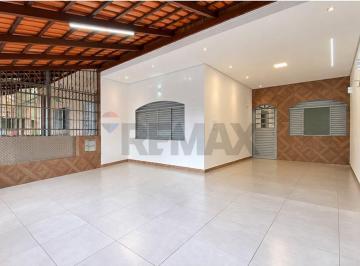 Casa · 240m² · 4 Quartos · 3 Vagas · Sobrado 04 quartos 01 suite avenida contorno nuncleo bandeirante