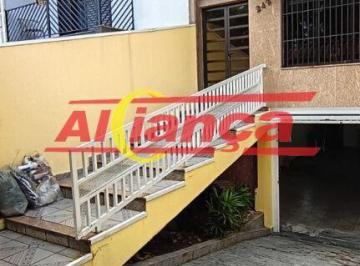 Casa · 250m² · 3 Quartos · 5 Vagas · Sobado Mobiliado 250m², com 3 suítes à locação no Jardim Vila Galvão