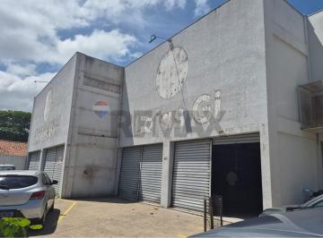 Comercial · 894m² · 10 Vagas · Ponto Comercial em Localização Estratégica