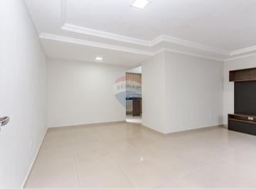 Casa · 130m² · 3 Quartos · 1 Vaga · Sobrado com 3 quartos, sendo uma suíte, bairro Fazendinha.